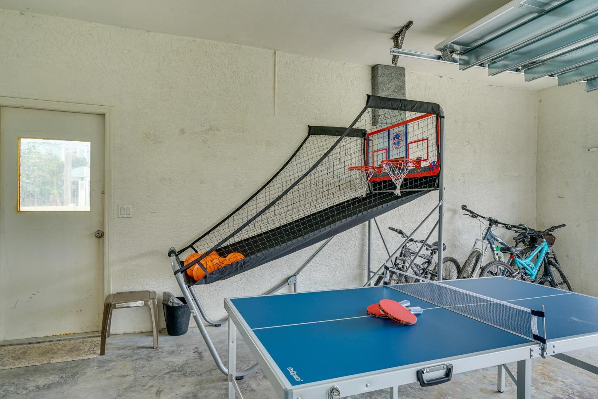 Spacious St James City Home With Enclosed Deck! Flamingo Bay Kültér fotó